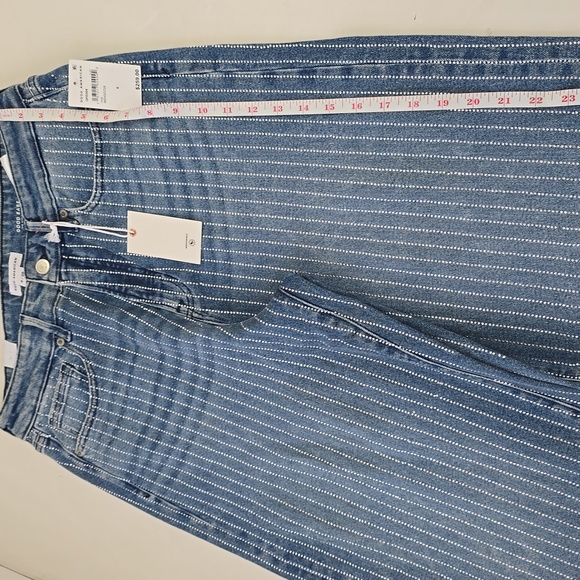 Good American GOOD EASE RELAXED DIAMOND JEANS - NWT - Size 6 - crystal pinstripe - Picture 5 of 16